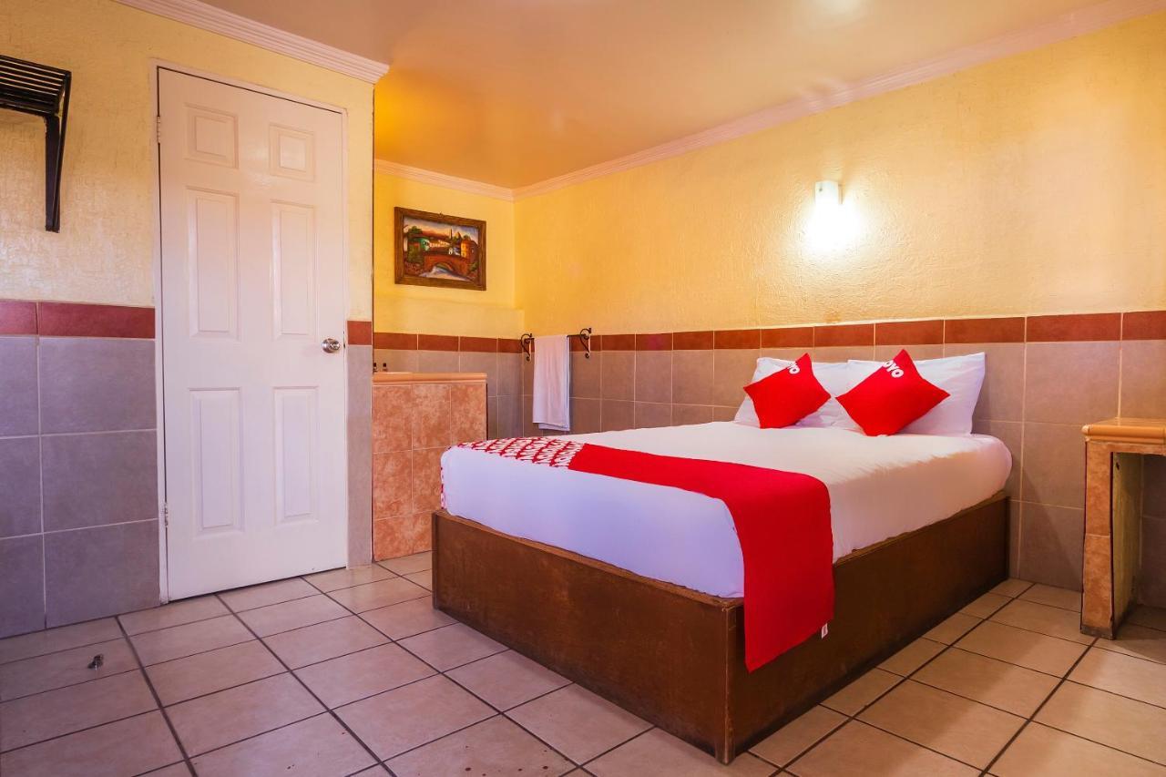Oyo Hotel San Gilberto แอร์มอซิโญ ภายนอก รูปภาพ